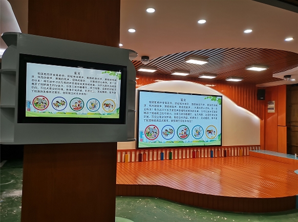32寸触摸一体机与LED大屏双屏联动应用于合肥某学校展厅